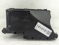2017-2018 Ford Focus Fusebox Fuse Box Panel Relay Module P/N:GJ7T-14A076-BA 19648 000 001, 21090 000 001 Fits Fits 2017 2018