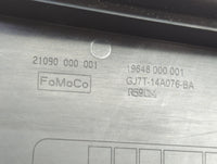 2017-2018 Ford Focus Fusebox Fuse Box Panel Relay Module P/N:GJ7T-14A076-BA 19548 000 001, 21090 000 001 Fits Fits 2017 2018