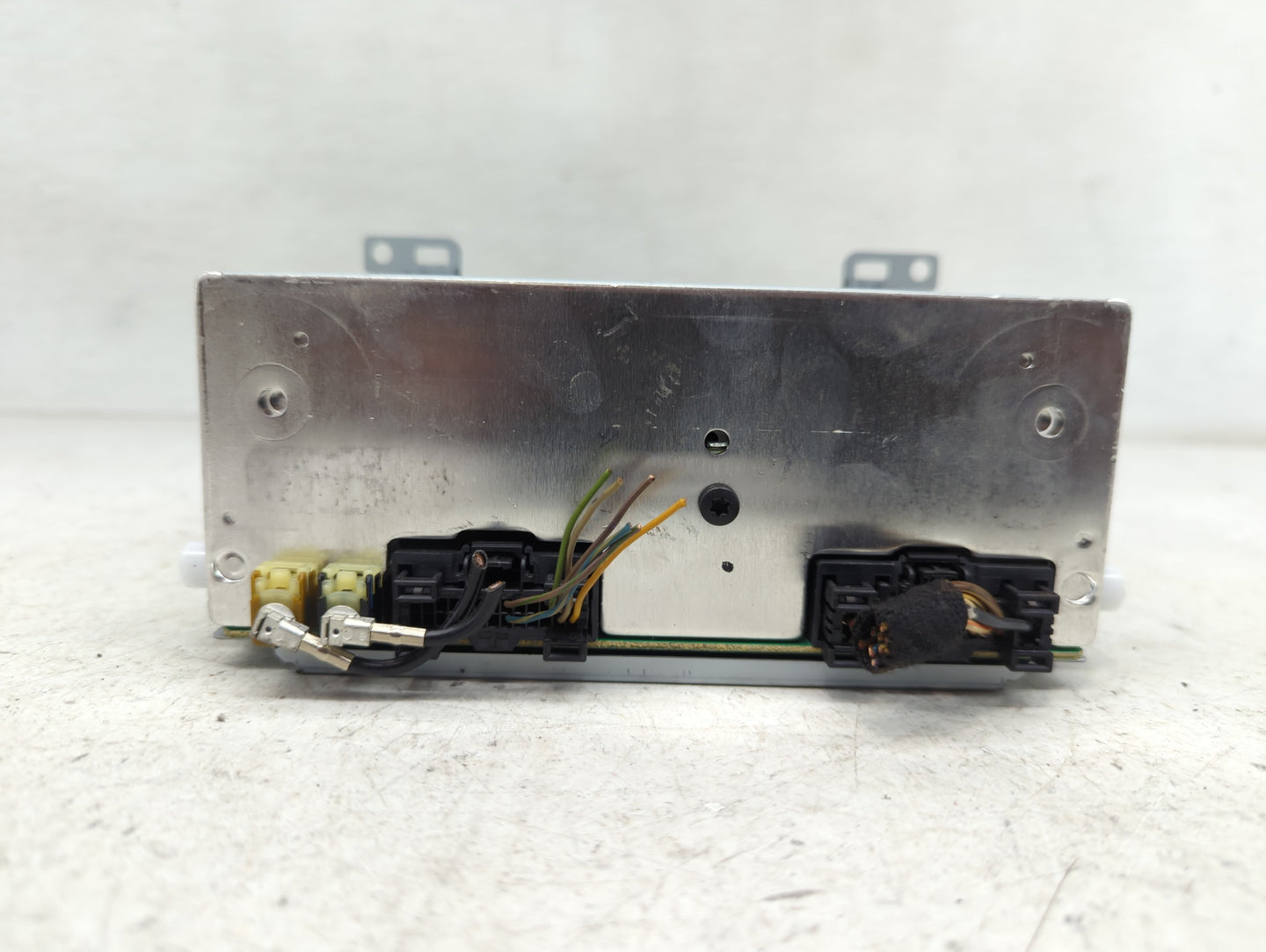 2017-2018 Ford Focus Radio AM FM Cd Player Receiver Replacement P/N:FM5T-19C107-JG Fits Fits 2017 2018 OEM Used Auto Parts -