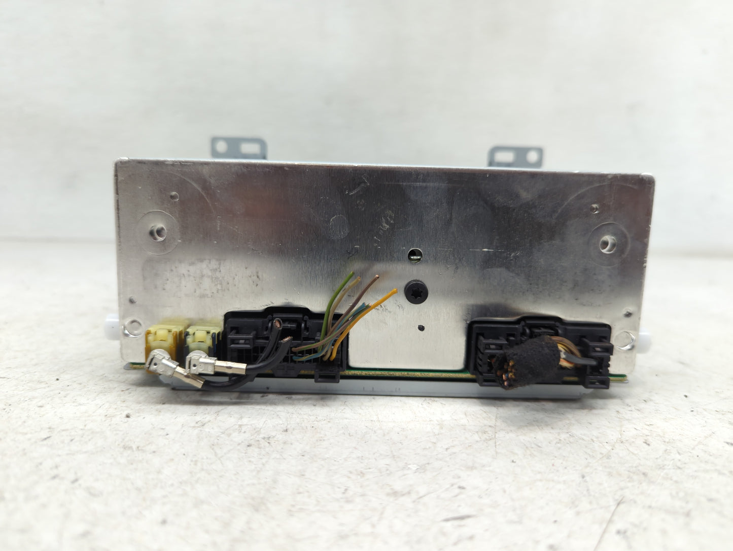 2017-2018 Ford Focus Radio AM FM Cd Player Receiver Replacement P/N:FM5T-19C107-JG Fits Fits 2017 2018 OEM Used Auto Parts -