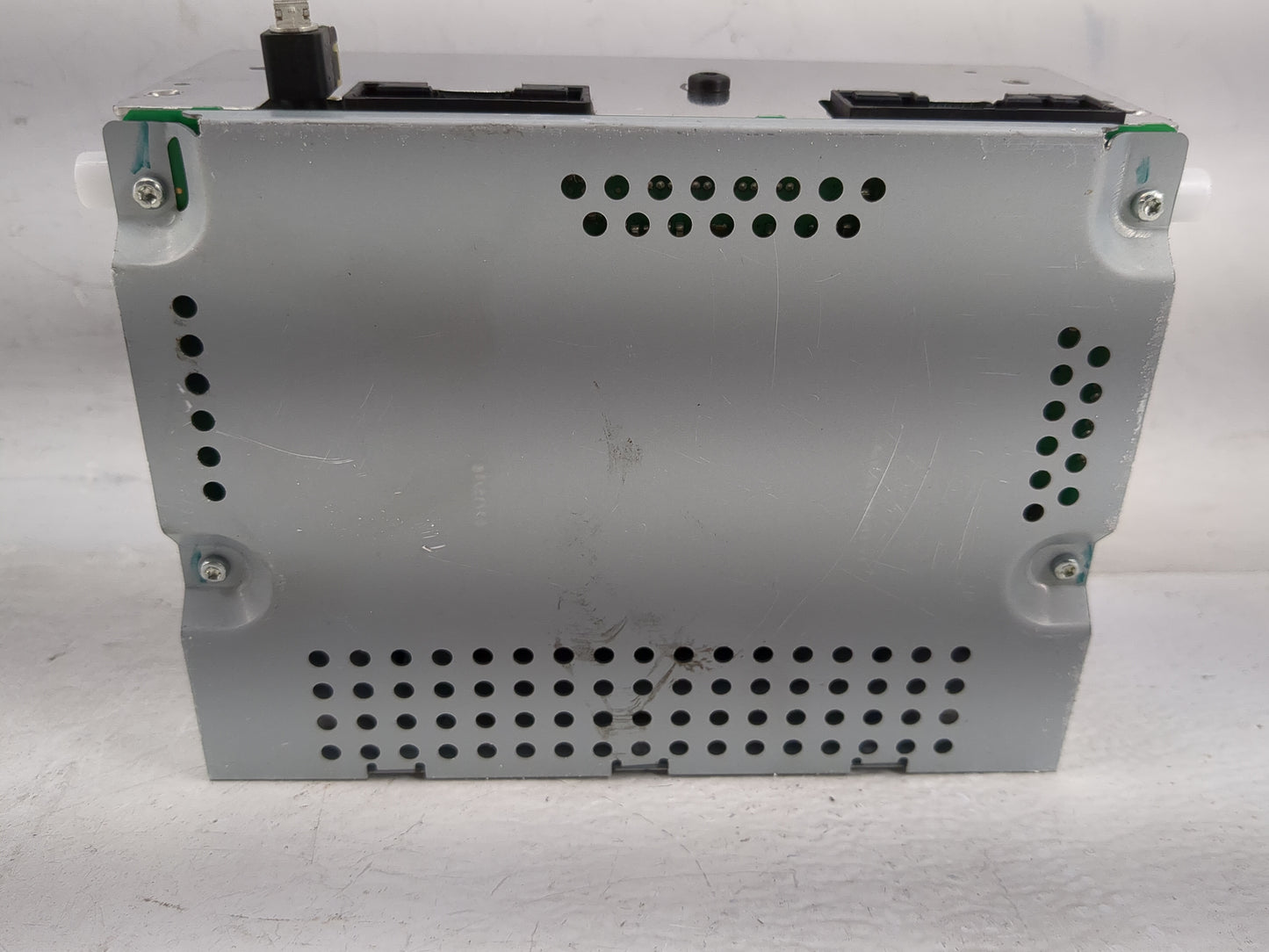 2017-2018 Ford Focus Radio AM FM Cd Player Receiver Replacement P/N:FM5T-19C107-HD Fits Fits 2017 2018 OEM Used Auto Parts -