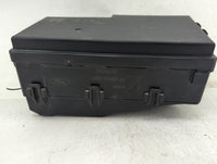 2017-2018 Ford Focus Fusebox Fuse Box Panel Relay Module P/N:GJ7T-14A076-BA 19648 000 001, 21090 000 001 Fits Fits 2017 2018