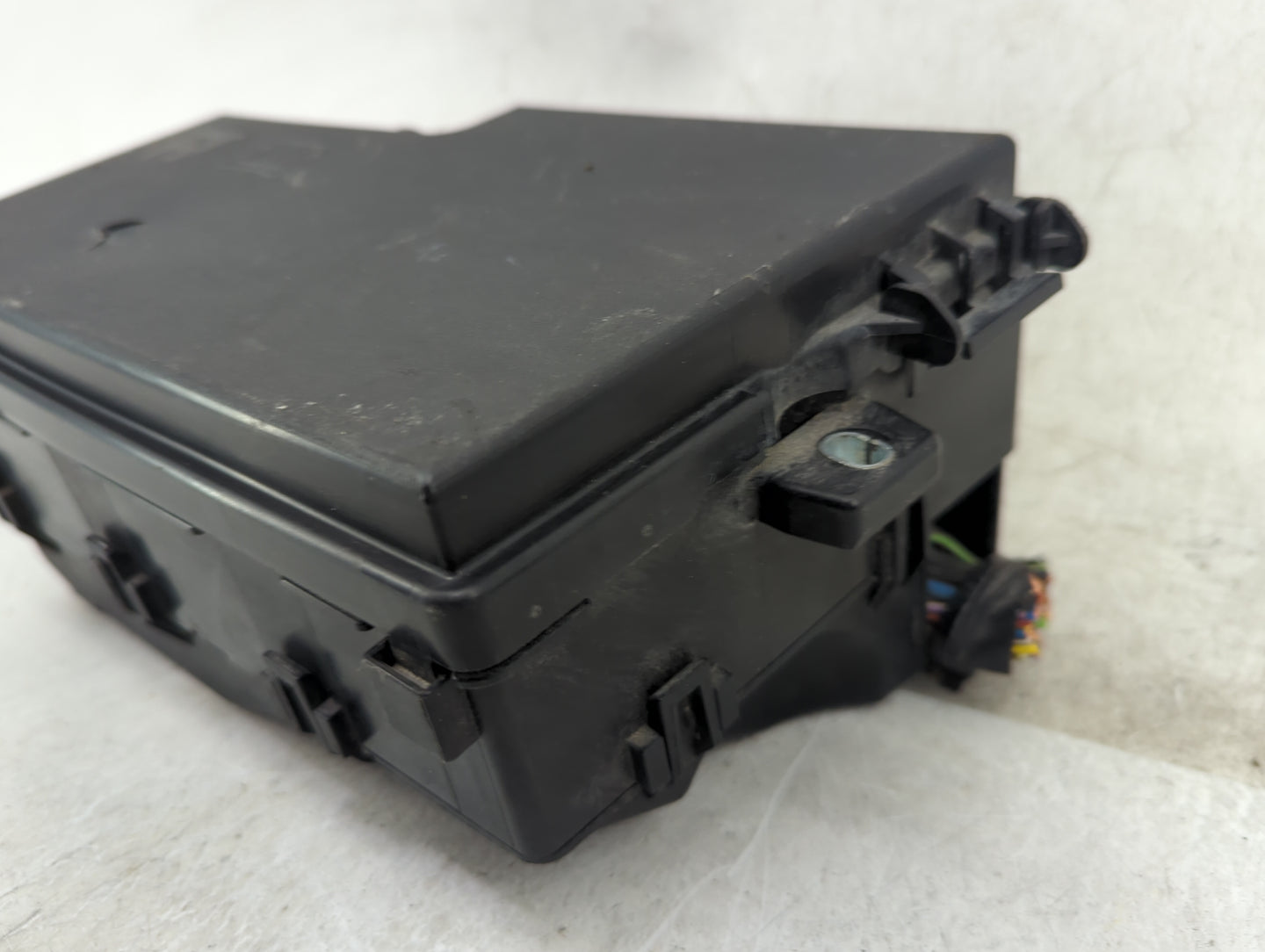 2017-2018 Ford Focus Fusebox Fuse Box Panel Relay Module P/N:GJ7T-14A076-BA 19648 000 001, 21090 000 001 Fits Fits 2017 2018