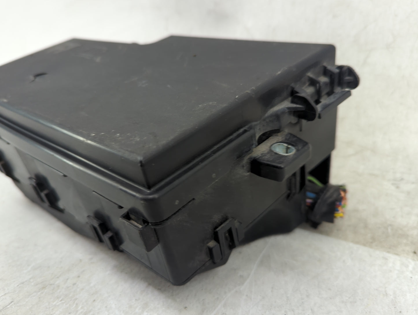 2017-2018 Ford Focus Fusebox Fuse Box Panel Relay Module P/N:GJ7T-14A076-BA 19648 000 001, 21090 000 001 Fits Fits 2017 2018