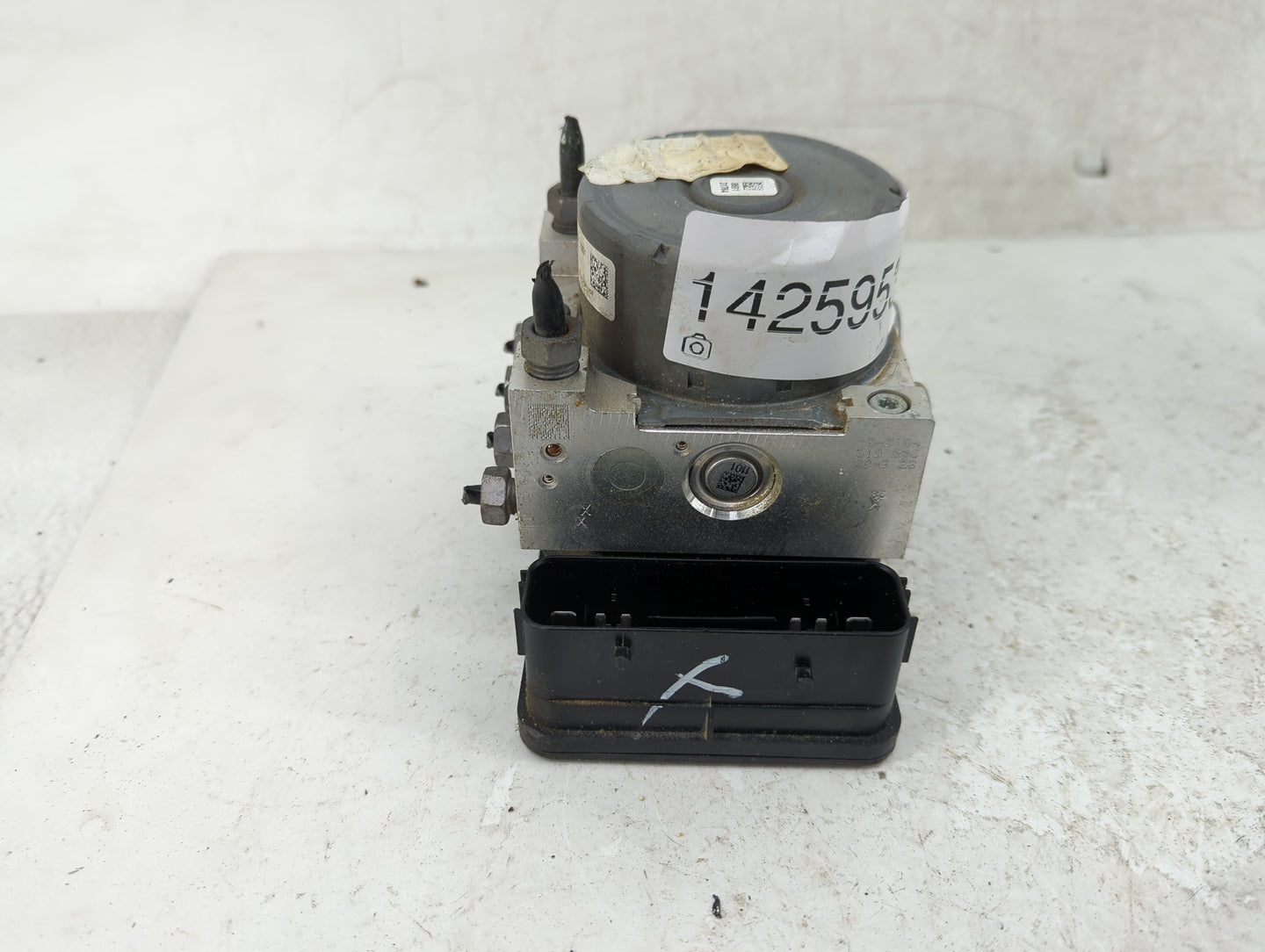 2016-2018 Ford Focus ABS Pump Control Module Replacement P/N:F1FC-2C405-AG 10.0220-0714.4 Fits Fits 2016 2017 2018 OEM Used 