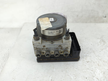 2016-2018 Ford Focus ABS Pump Control Module Replacement P/N:F1FC-2C405-AG 10.0220-0714.4 Fits Fits 2016 2017 2018 OEM Used Auto Parts