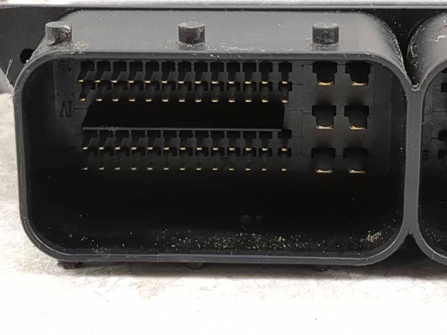2013-2018 Ford Focus PCM Engine Control Computer ECU ECM PCU OEM P/N:FM5A-12A650-ADB BV61-12B684-BC Fits OEM Used Auto Parts