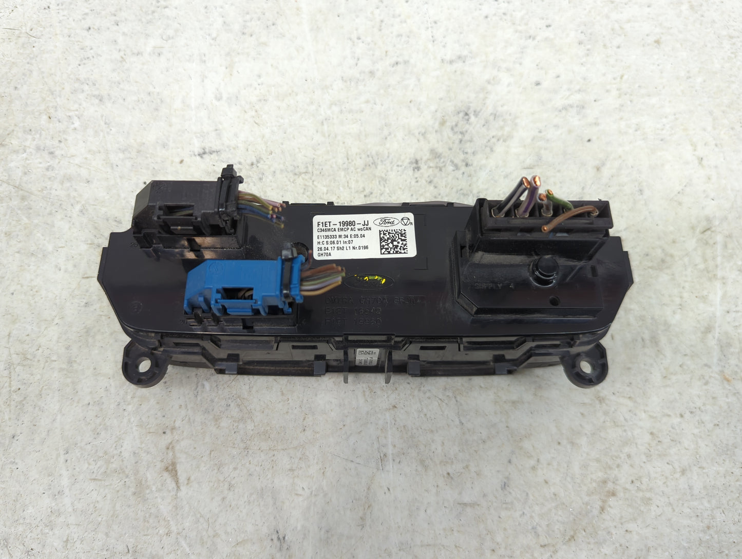 2017 Ford Focus Climate Control Module Temperature AC/Heater Replacement P/N:F1ET-19980-JJ Fits OEM Used Auto Parts - Oemuse