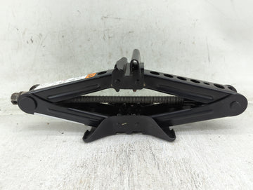 2017 Ford Focus Spare Scissor Car Jack - Oemusedautoparts1.com