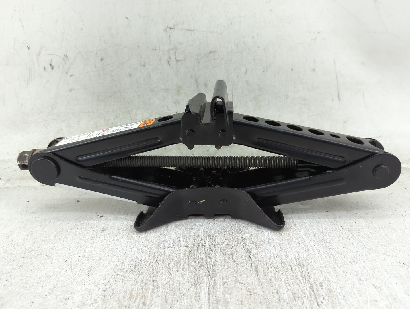 2017 Ford Focus Spare Scissor Car Jack 1431619 - Oemusedautoparts1.com