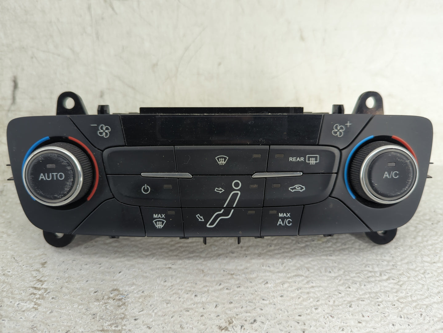 2015-2018 Ford Focus Climate Control Module Temperature AC/Heater Replacement P/N:F1ET-18C612-AJ Fits Fits 2015 2016 2017 20