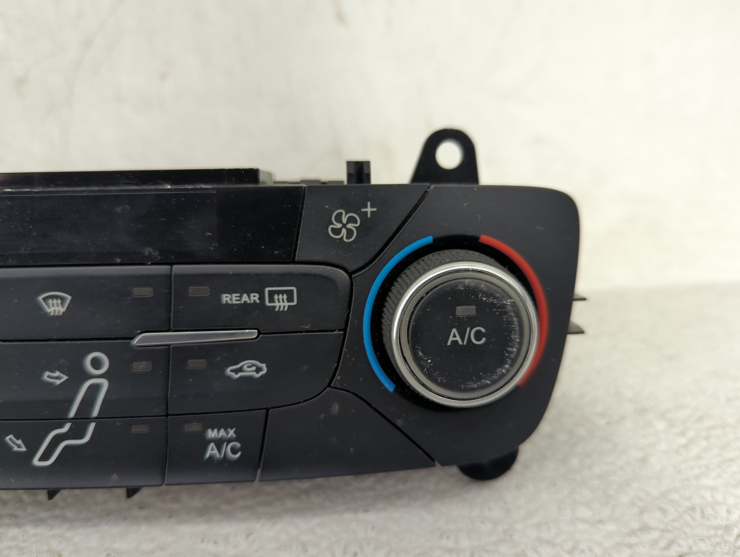 2015-2018 Ford Focus Climate Control Module Temperature AC/Heater Replacement P/N:F1ET-18C612-AJ Fits Fits 2015 2016 2017 20