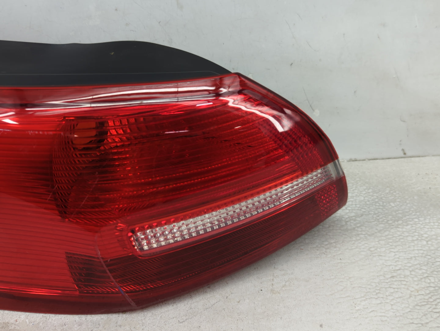 2015-2018 Ford Focus Tail Light Assembly Driver Left OEM P/N:F1EB-13405-FE Fits Fits 2015 2016 2017 2018 OEM Used Auto Parts