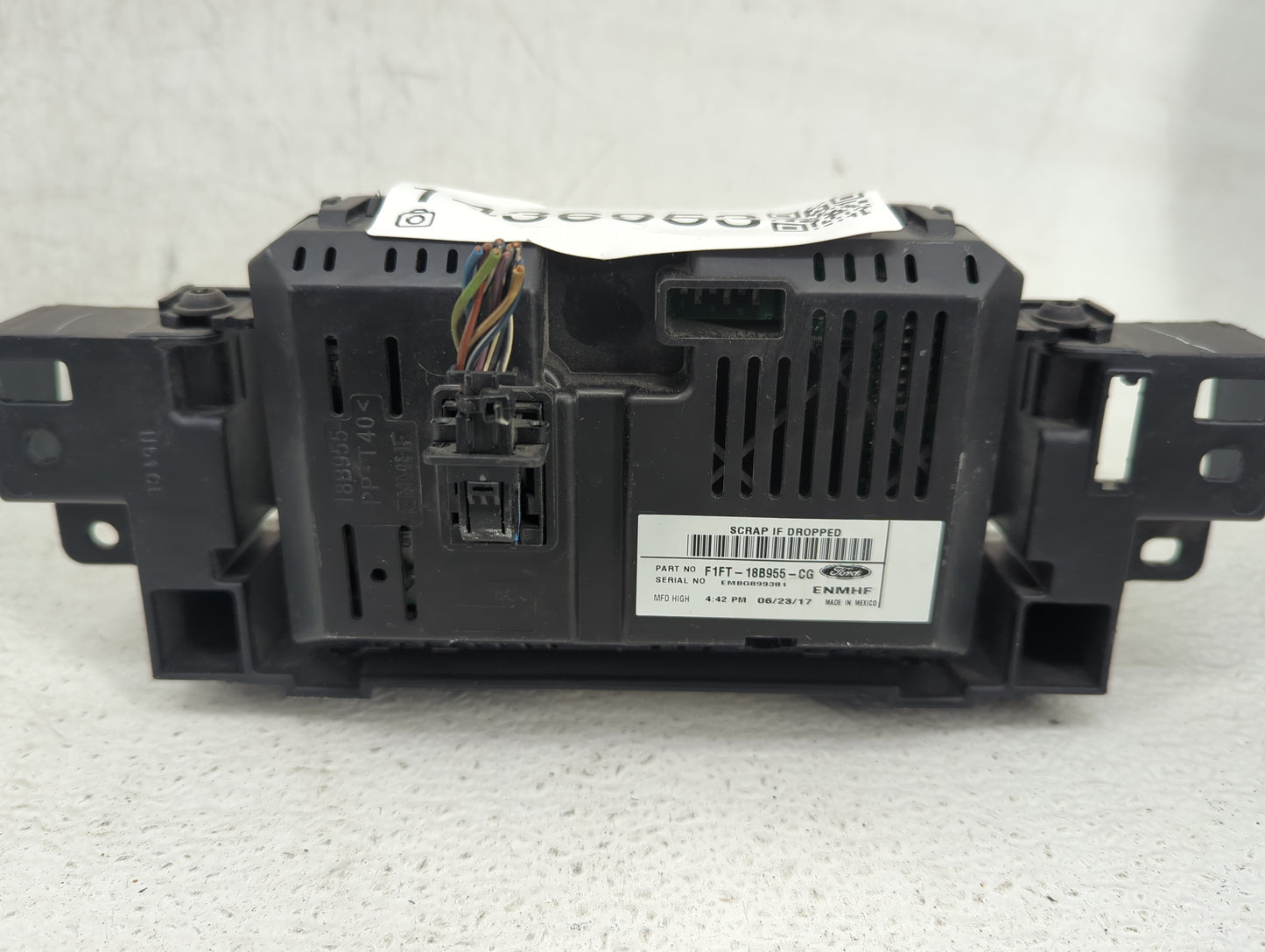2015-2018 Ford Focus Information Display Screen - Oemusedautoparts1.com