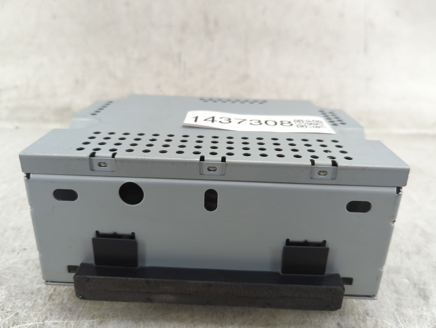 2016-2018 Ford Focus Radio AM FM Cd Player Receiver Replacement P/N:FM5T-19C107-HD Fits Fits 2016 2017 2018 OEM Used Auto Pa