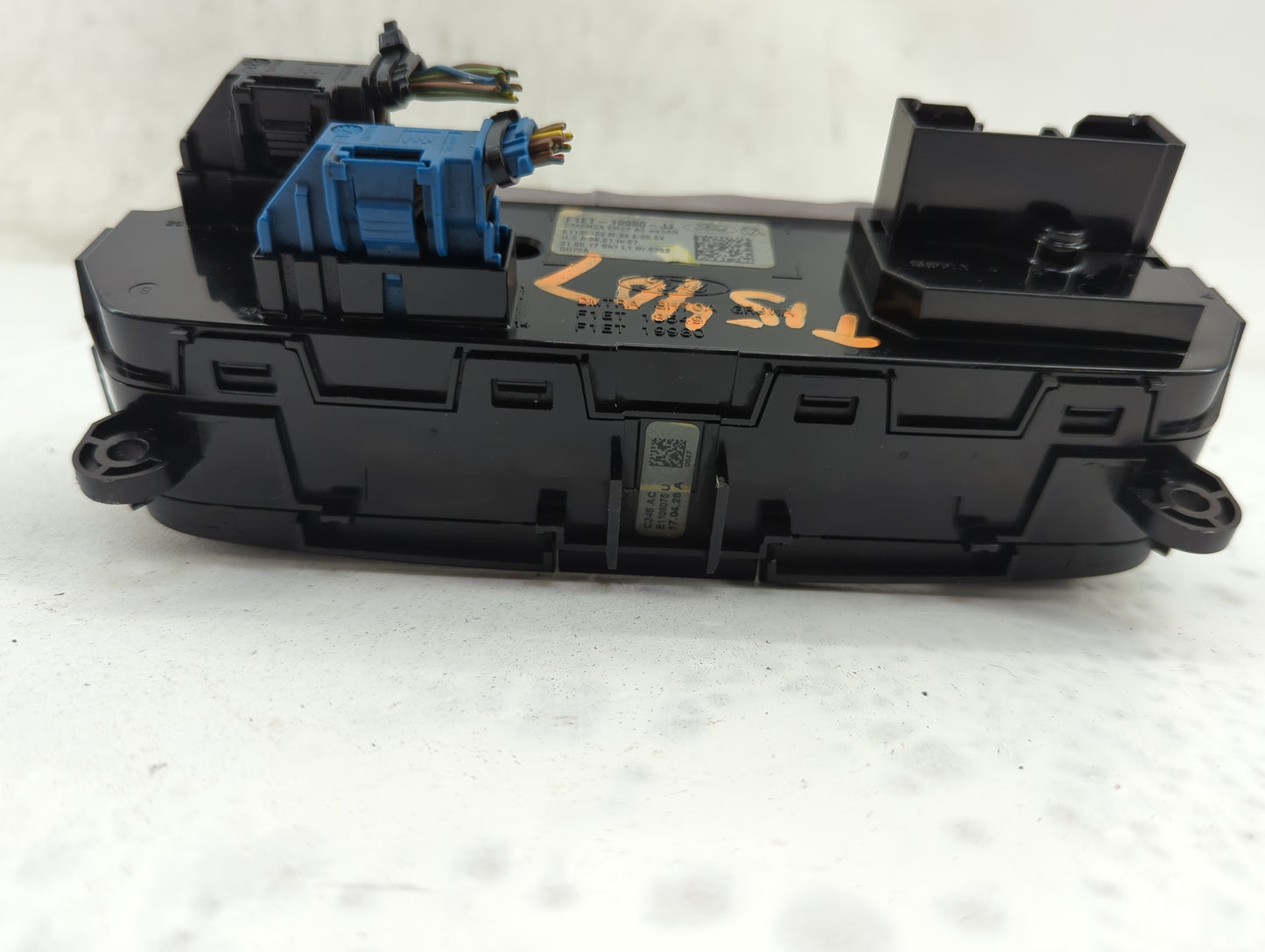 2015-2018 Ford Focus Climate Control Module Temperature AC/Heater Replacement P/N:F1ET-19980-JJ Fits Fits 2015 2016 2017 201