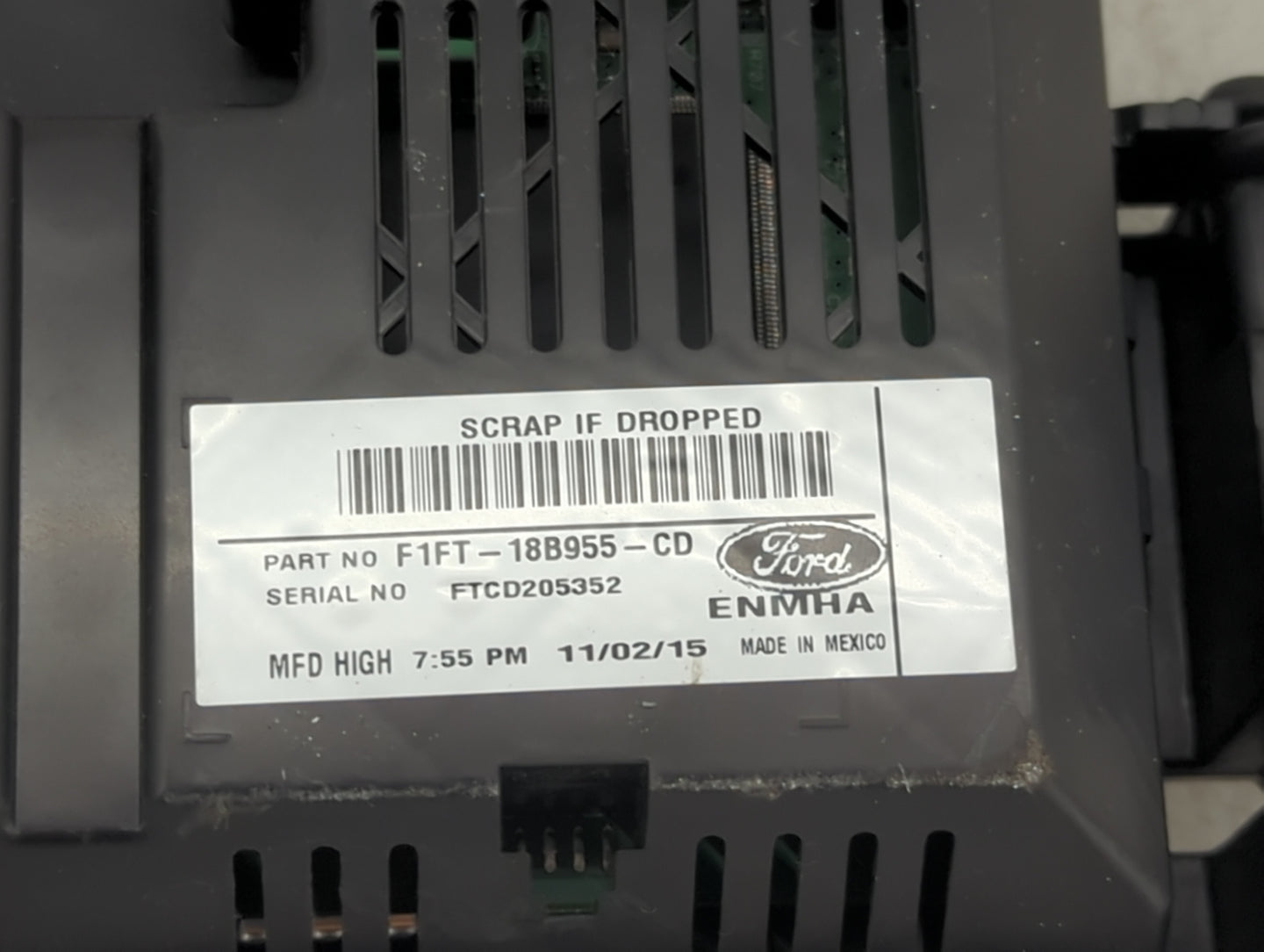 2015-2018 Ford Focus Information Display Screen - Oemusedautoparts1.com