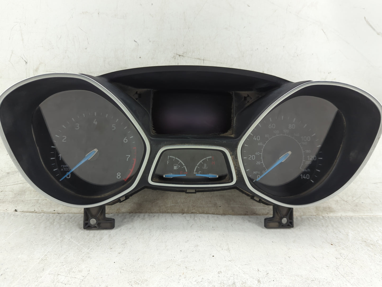 2016-2018 Ford Focus Instrument Cluster Speedometer Gauges P/N:2625776 5085074 Fits Fits 2016 2017 2018 OEM Used Auto Parts 