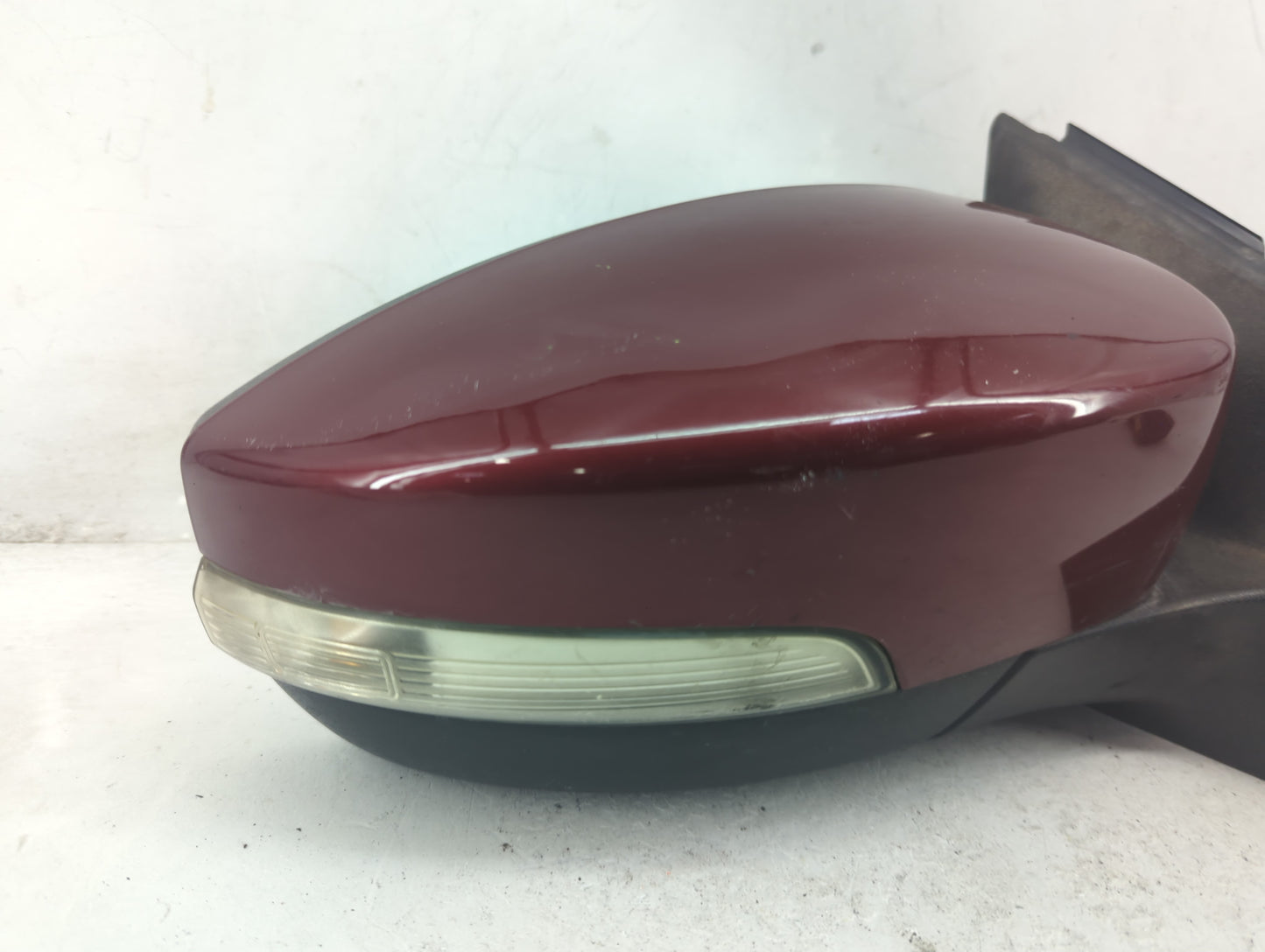 2015-2018 Ford Focus Passenger Side View Mirror - Right Door Mirror OEM Used - Oemusedautoparts1.com