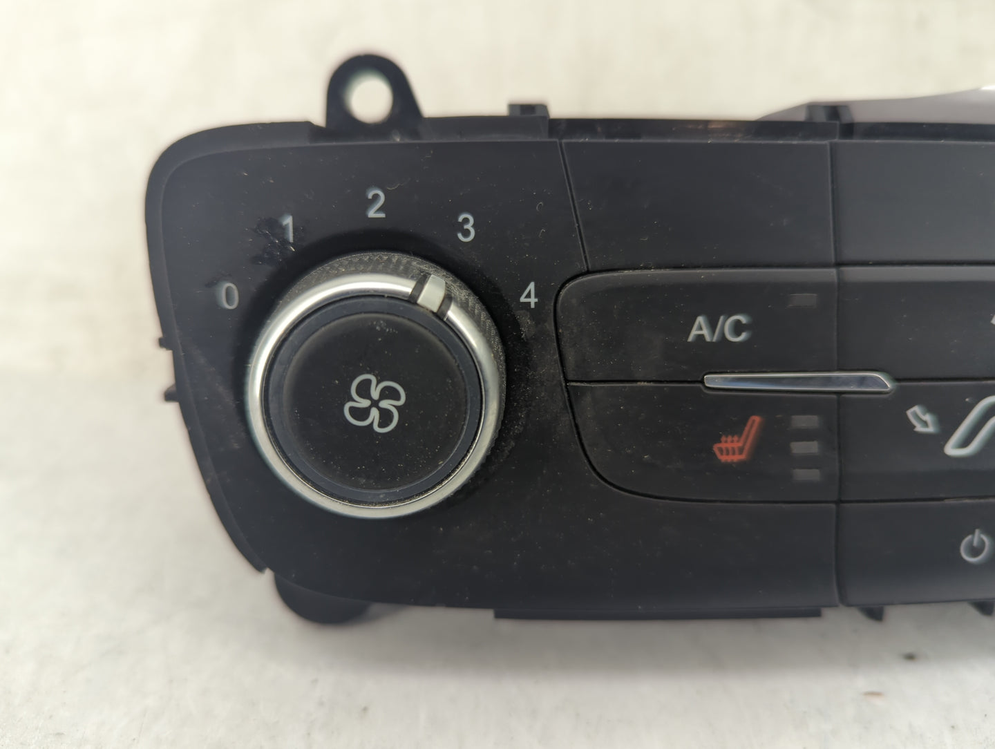 2015-2018 Ford Focus Climate Control Module Temperature AC/Heater Replacement P/N:F1ET-19980-LJ Fits Fits 2015 2016 2017 201