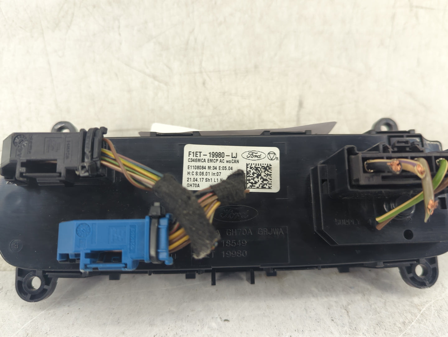 2015-2018 Ford Focus Climate Control Module Temperature AC/Heater Replacement P/N:F1ET-19980-LJ Fits Fits 2015 2016 2017 201