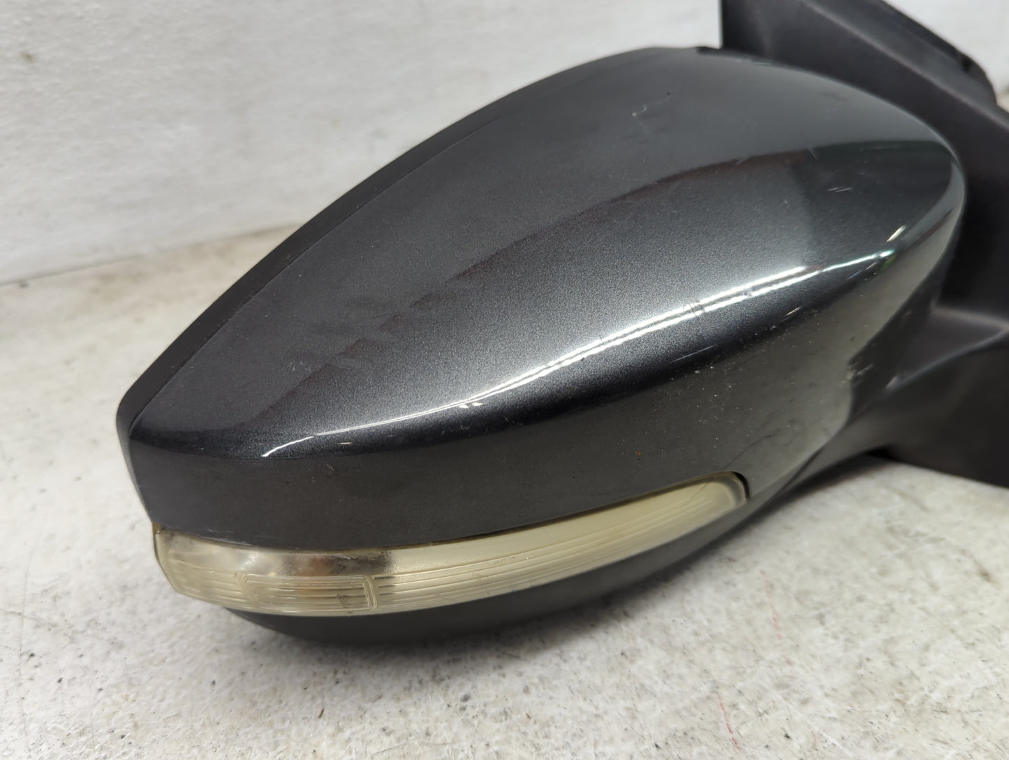 2015-2018 Ford Focus Passenger Side View Mirror - Right Door Mirror OEM Used - Oemusedautoparts1.com