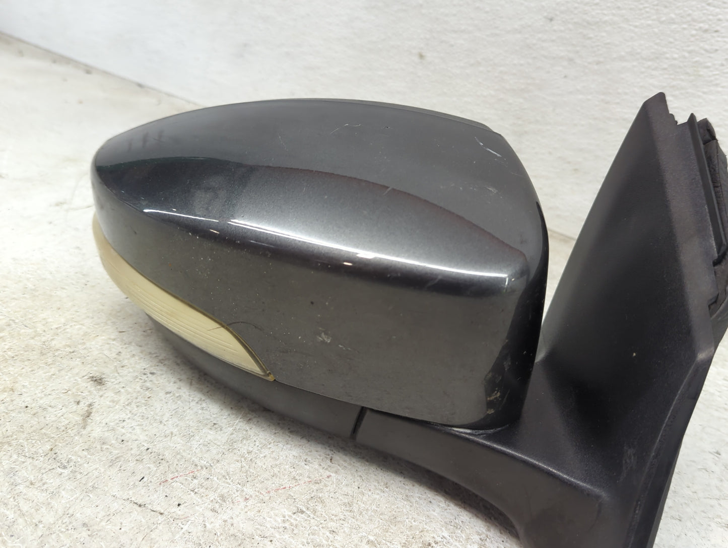 2015-2018 Ford Focus Passenger Side View Mirror - Right Door Mirror OEM Used - Oemusedautoparts1.com