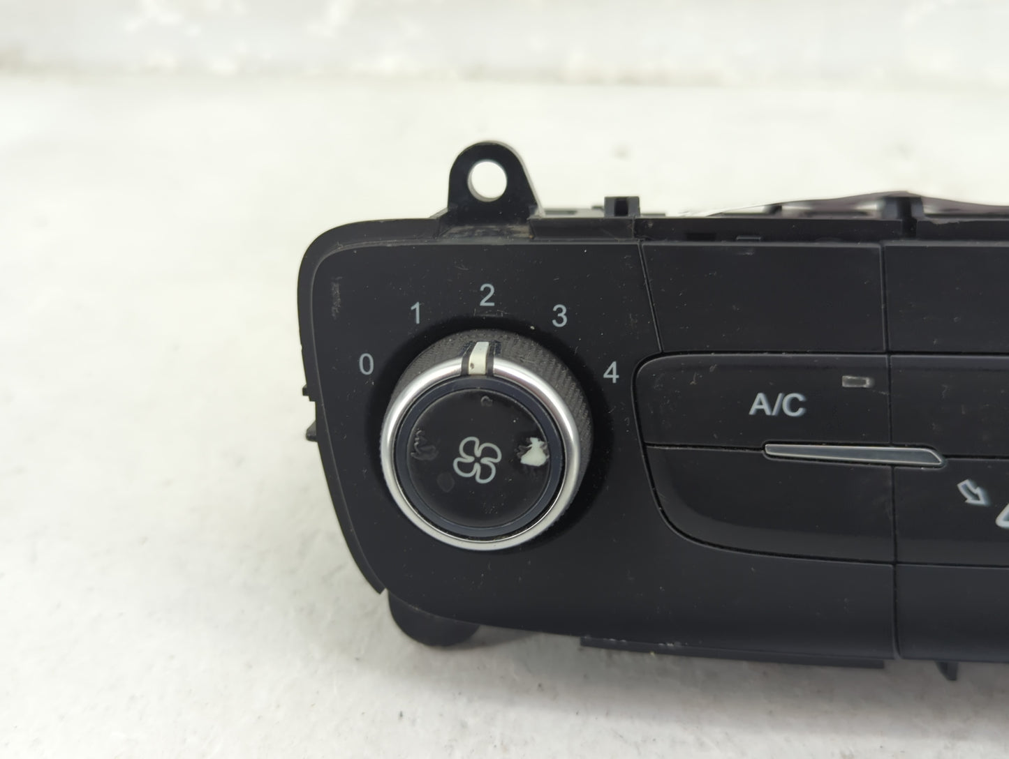2015-2018 Ford Focus Climate Control Module Temperature AC/Heater Replacement P/N:F1ET-19980-JJ Fits Fits 2015 2016 2017 201