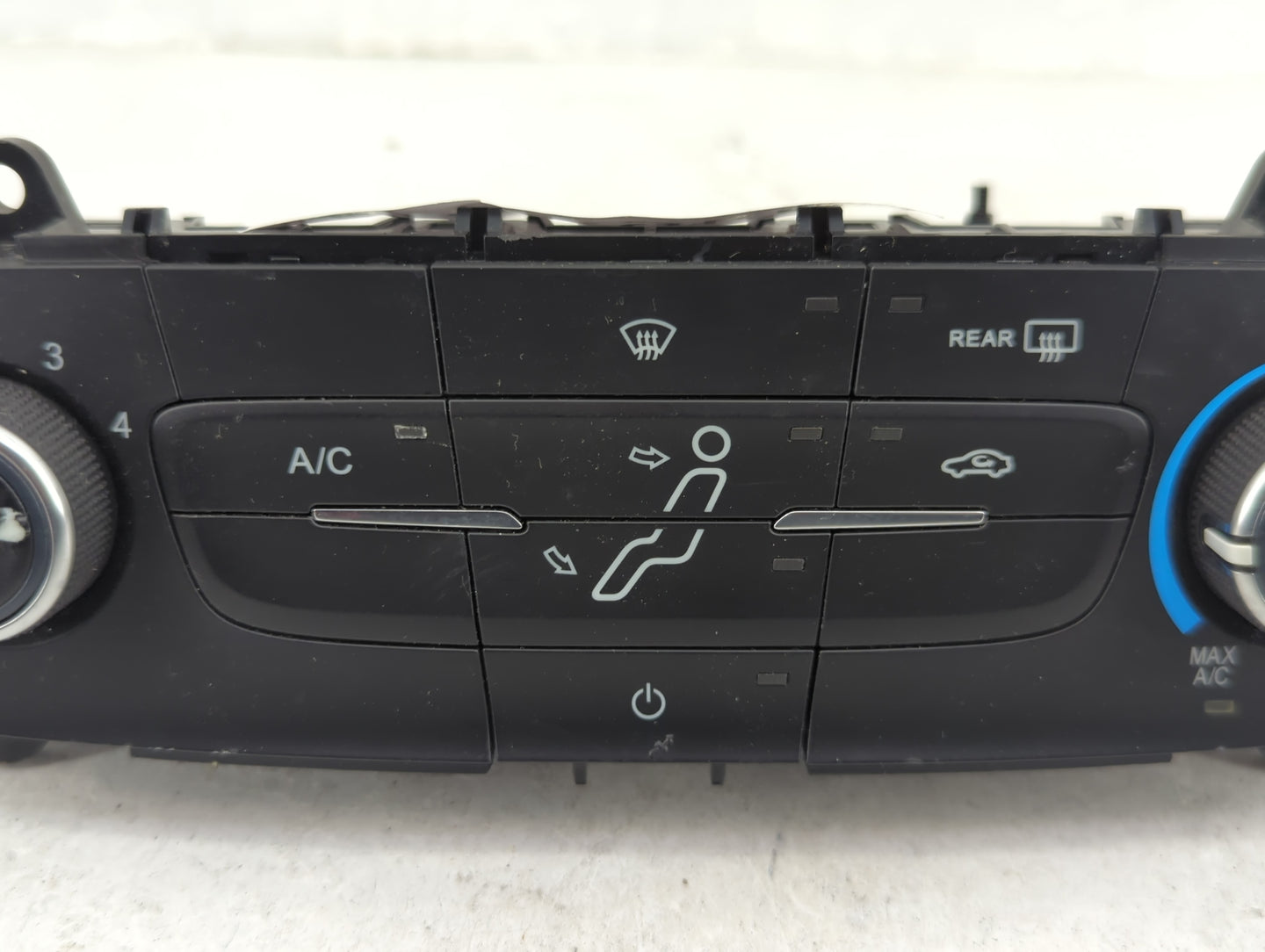 2015-2018 Ford Focus Climate Control Module Temperature AC/Heater Replacement P/N:F1ET-19980-JJ Fits Fits 2015 2016 2017 201