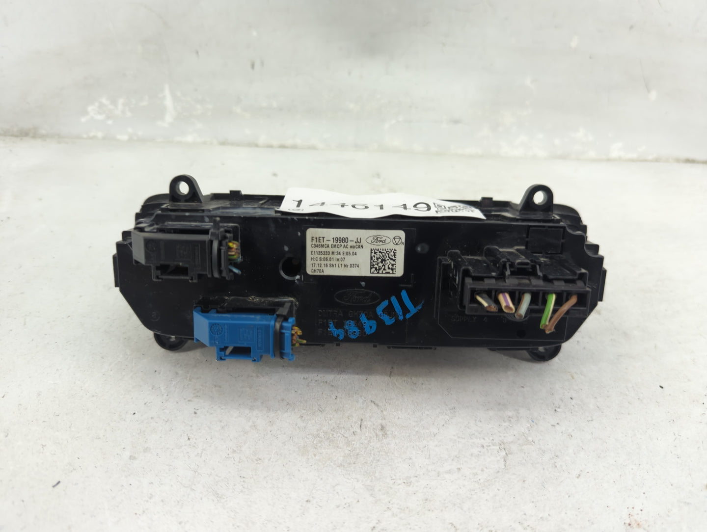 2015-2018 Ford Focus Climate Control Module Temperature AC/Heater Replacement P/N:F1ET-19980-JJ Fits Fits 2015 2016 2017 201
