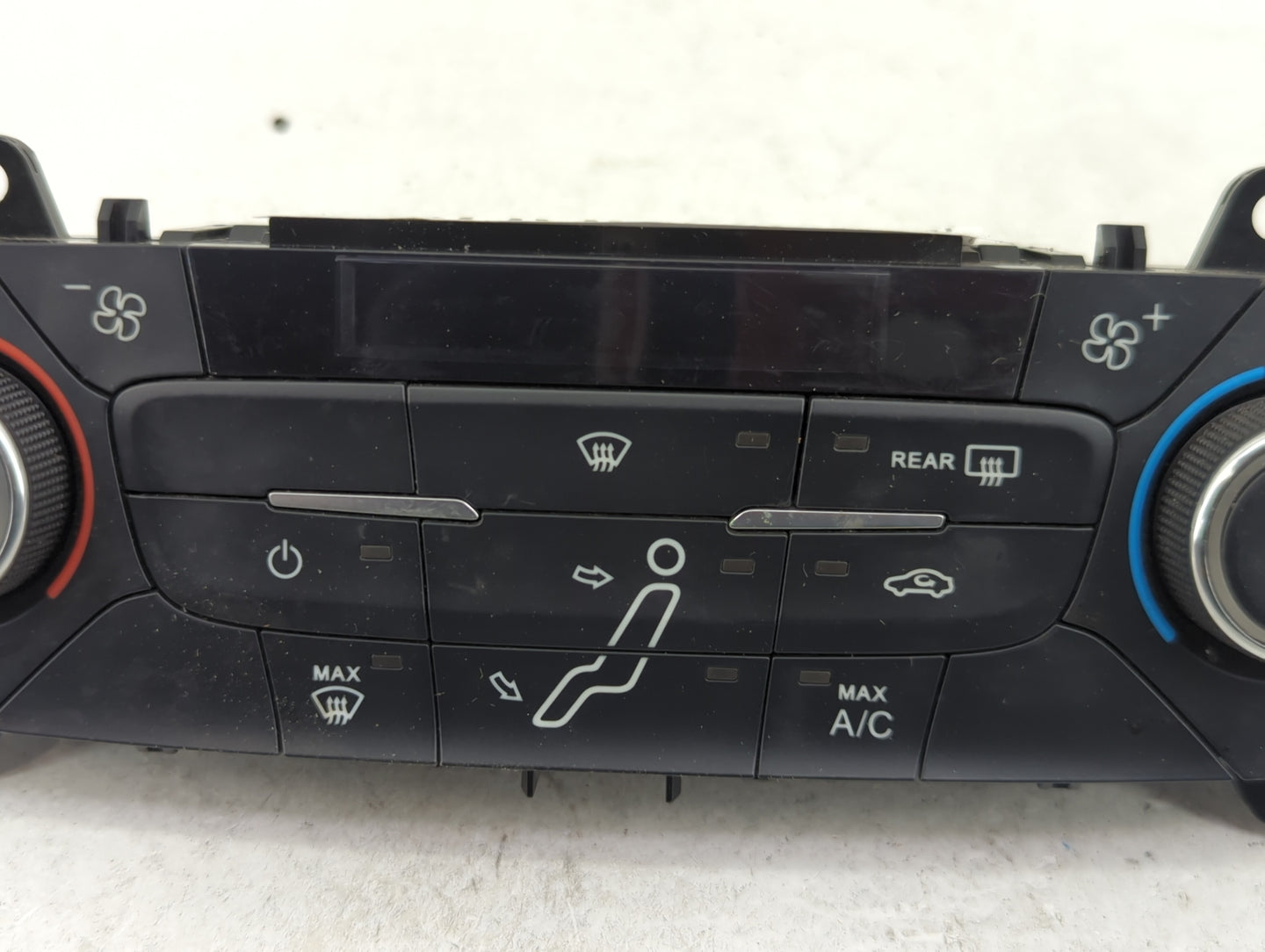 2015-2018 Ford Focus Climate Control Module Temperature AC/Heater Replacement P/N:F1ET-18C612-AG Fits Fits 2015 2016 2017 20