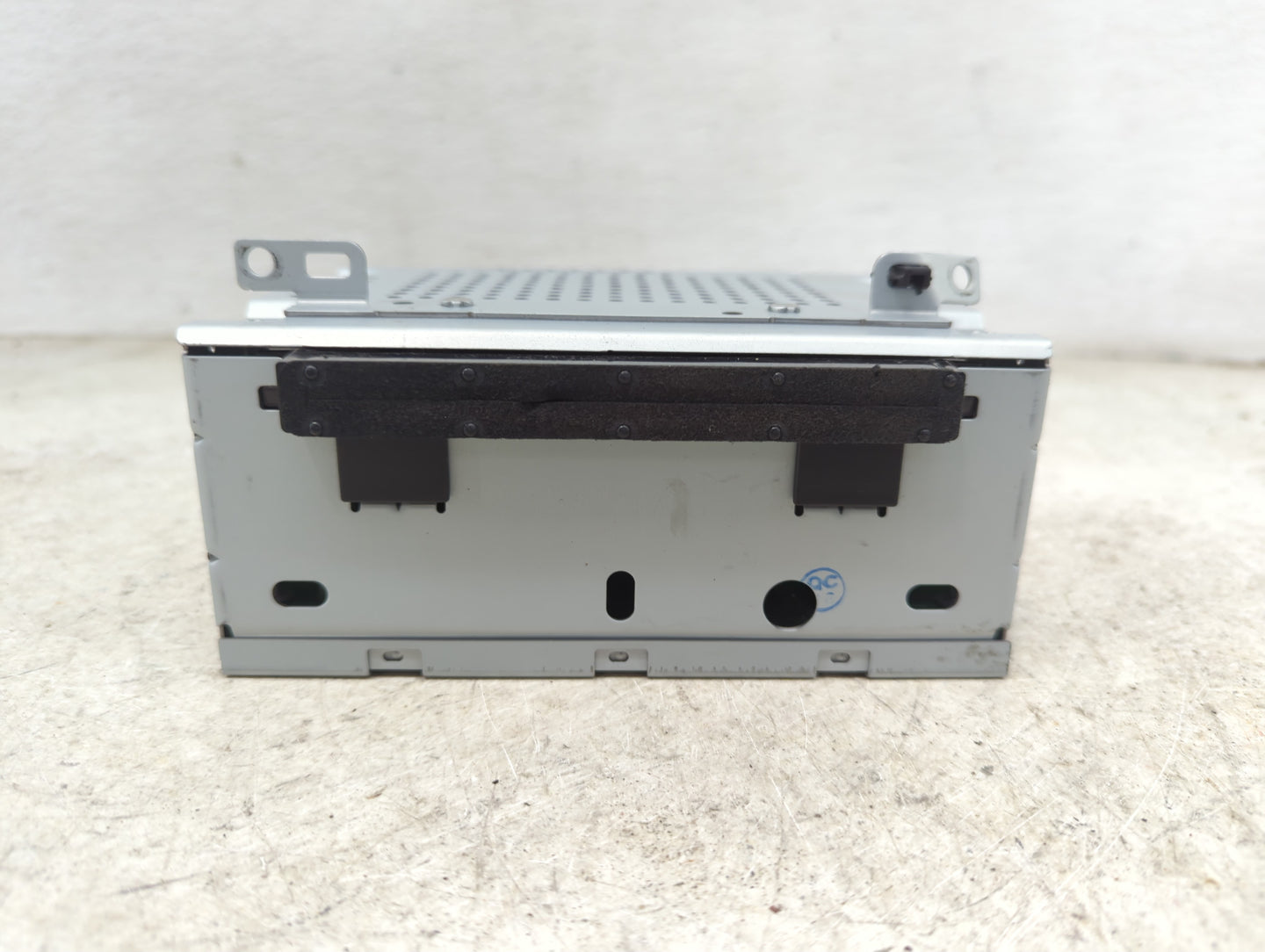 2017-2018 Ford Focus Radio AM FM Cd Player Receiver Replacement P/N:FM5T-19C107-JH Fits Fits 2017 2018 OEM Used Auto Parts -