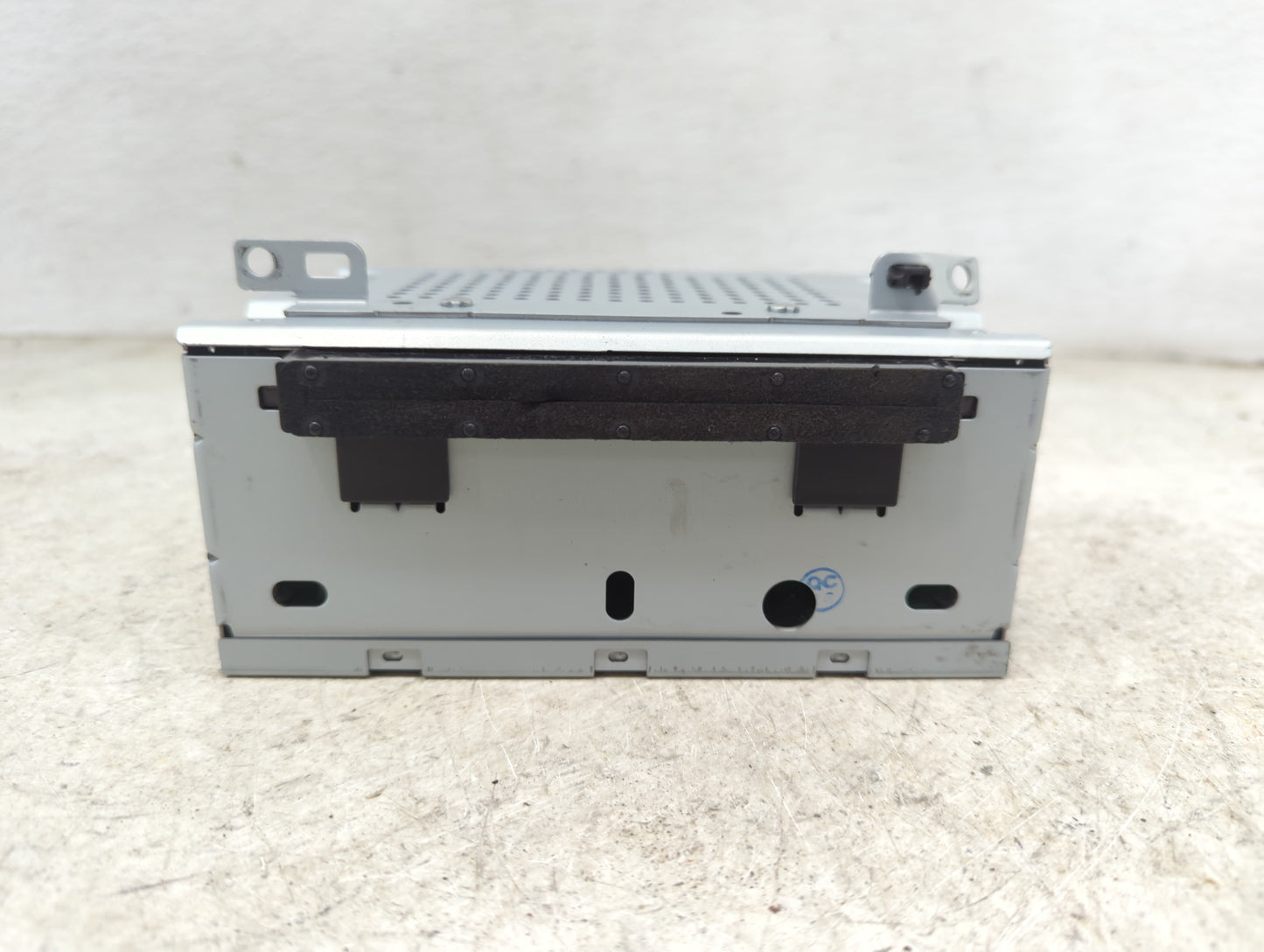 2017-2018 Ford Focus Radio AM FM Cd Player Receiver Replacement P/N:FM5T-19C107-JH Fits Fits 2017 2018 OEM Used Auto Parts -