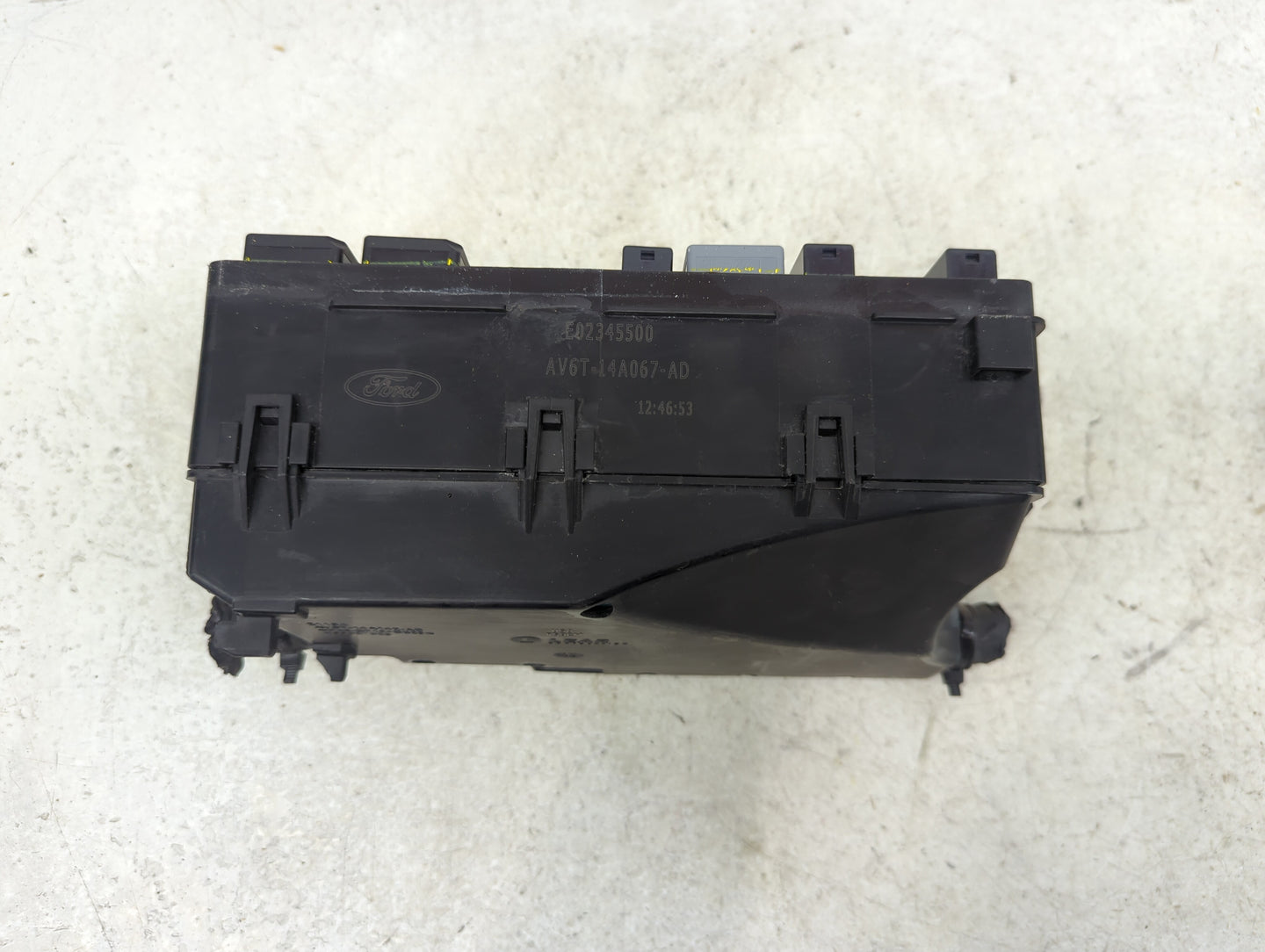 2017-2018 Ford Focus Fusebox Fuse Box Panel Relay Module P/N:AV6T-14A067-AD E02345500 Fits Fits 2017 2018 OEM Used Auto Part