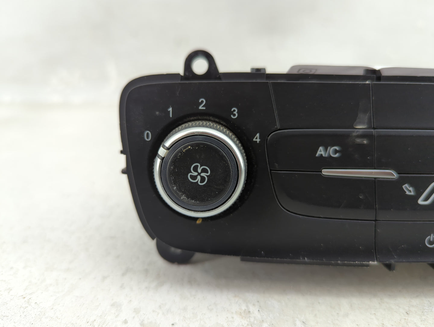 2015-2018 Ford Focus Climate Control Module Temperature AC/Heater Replacement P/N:F1ET-19980-JJ Fits Fits 2015 2016 2017 201