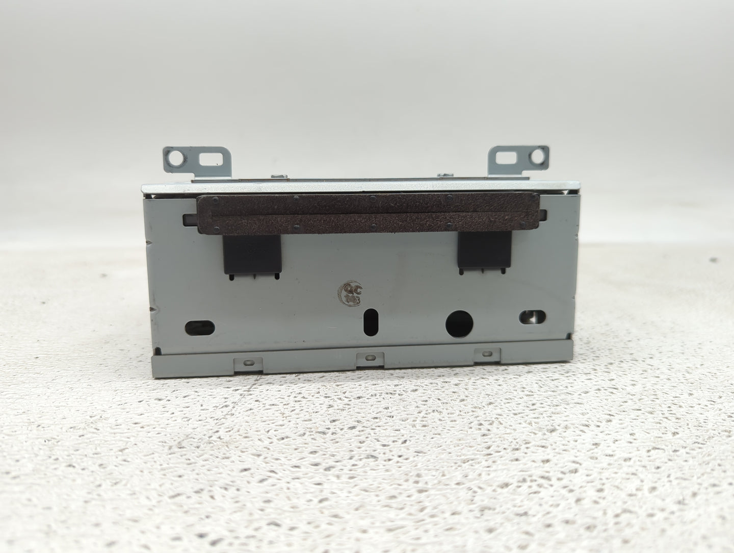 2016-2018 Ford Focus Radio AM FM Cd Player Receiver Replacement P/N:FM5T-19C107-HD Fits Fits 2016 2017 2018 OEM Used Auto Pa