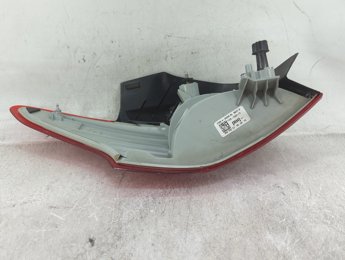2015-2018 Ford Focus Tail Light Assembly Passenger Right OEM P/N:F1EB-13404-FE Fits Fits 2015 2016 2017 2018 OEM Used Auto P
