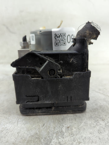 2016-2018 Ford Focus ABS Pump Control Module Replacement P/N:F1FC-2C219-BF Fits Fits 2016 2017 2018 OEM Used Auto Parts - Oe