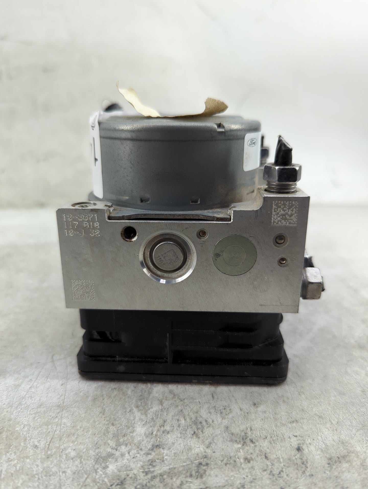 2016-2018 Ford Focus ABS Pump Control Module Replacement P/N:F1FC-2C219-BF Fits Fits 2016 2017 2018 OEM Used Auto Parts - Oe