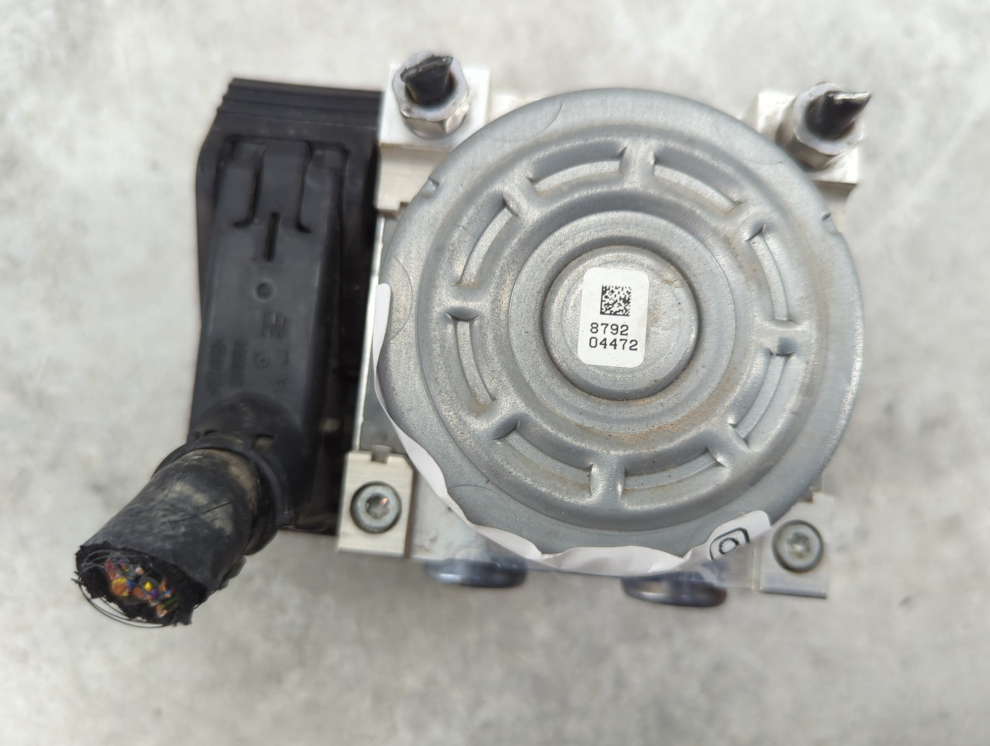 2016-2018 Ford Focus ABS Pump Control Module Replacement P/N:F1FC-2C219-BF Fits Fits 2016 2017 2018 OEM Used Auto Parts - Oe