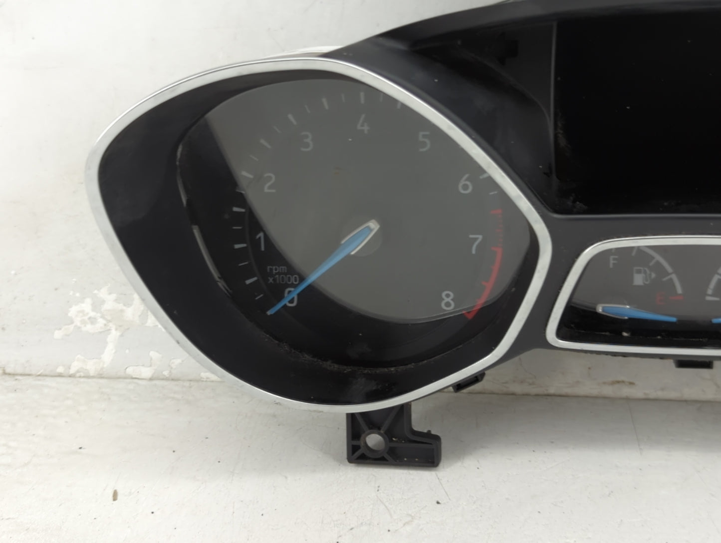 2015-2018 Ford Focus Instrument Cluster Speedometer Gauges P/N:F1ET-10849-CTN F1ET-14F094-BB Miles:80K Fits OEM Used Auto Pa