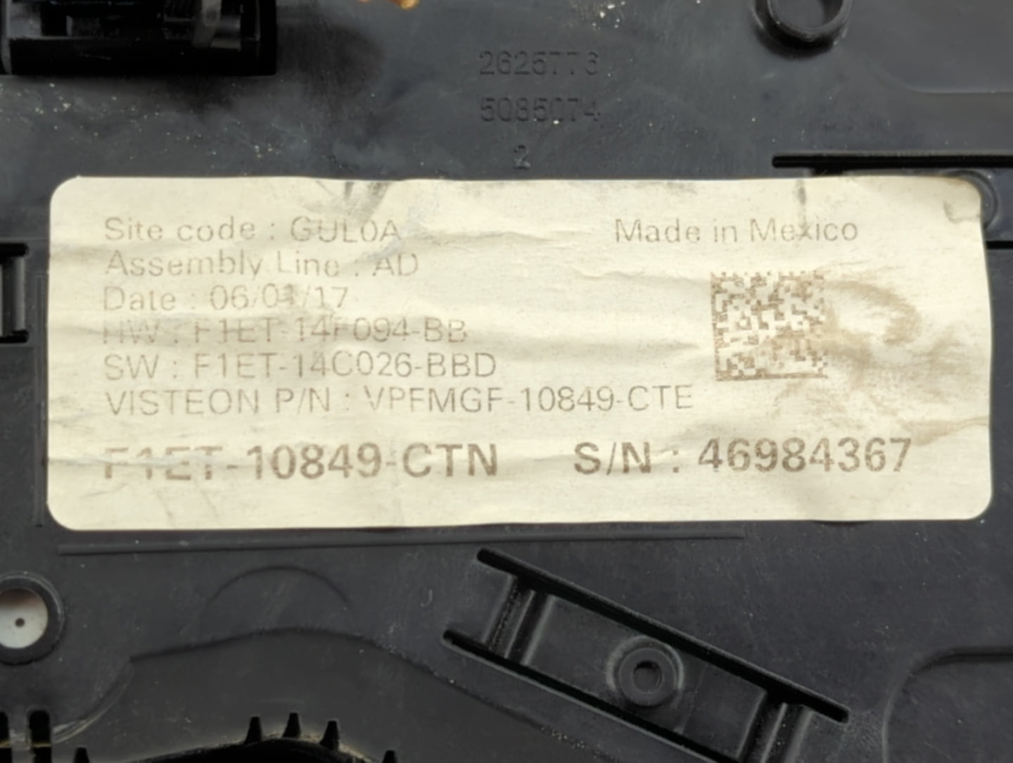 2015-2018 Ford Focus Instrument Cluster Speedometer Gauges P/N:F1ET-10849-CTN F1ET-14F094-BB Miles:80K Fits OEM Used Auto Pa