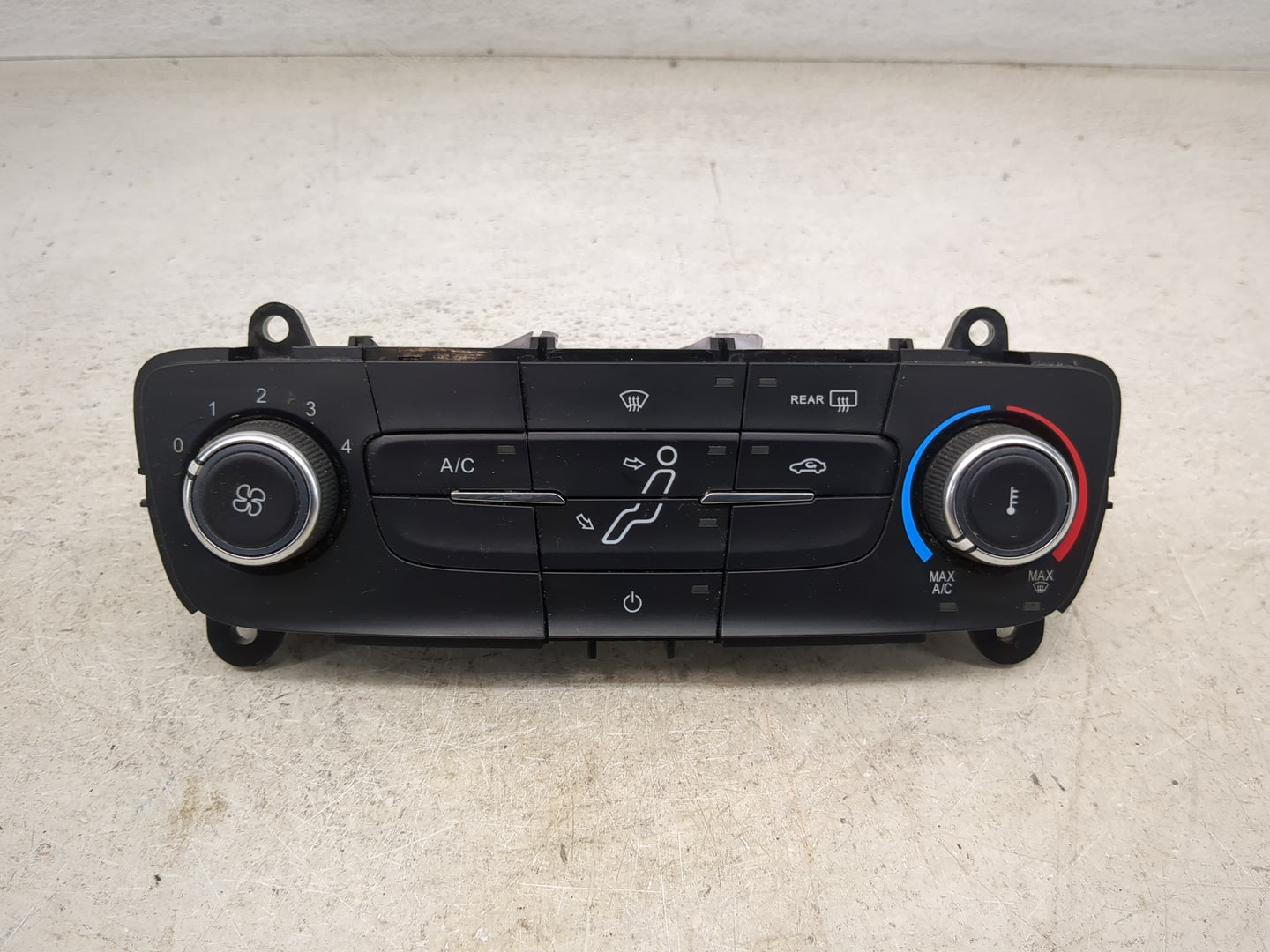 2015-2018 Ford Focus Climate Control Module Temperature AC/Heater Replacement P/N:F1ET-19980-JJ Fits Fits 2015 2016 2017 201