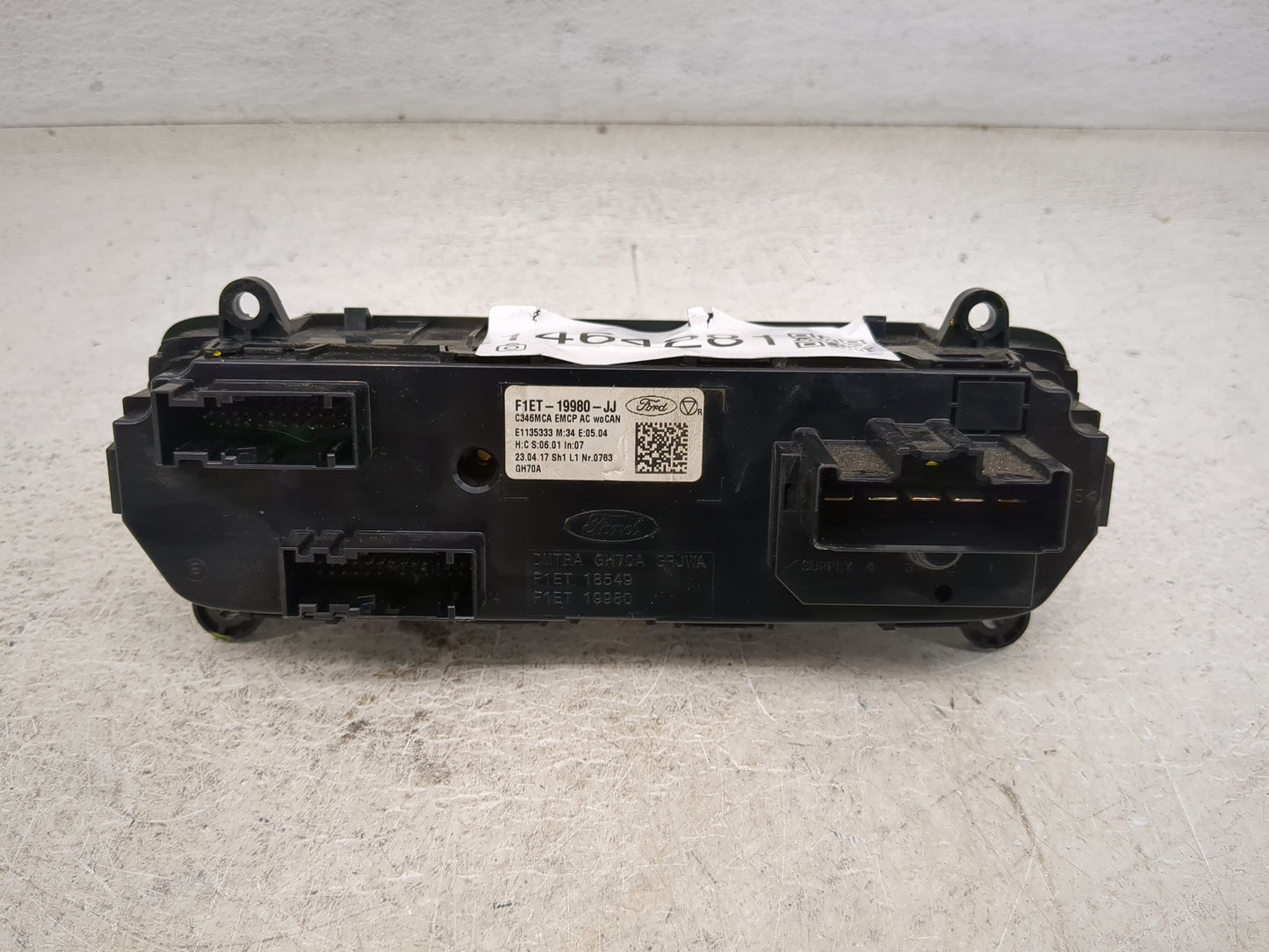 2015-2018 Ford Focus Climate Control Module Temperature AC/Heater Replacement P/N:F1ET-19980-JJ Fits Fits 2015 2016 2017 201
