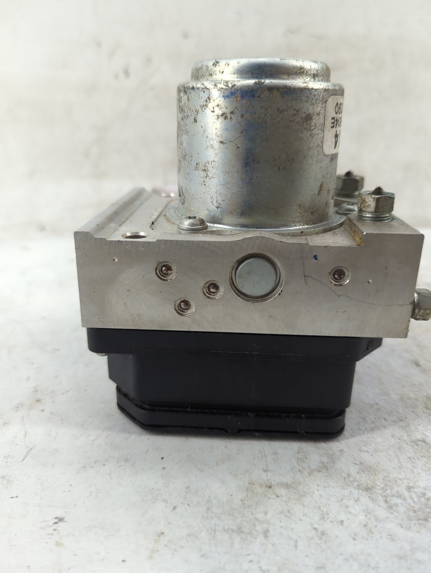 2016-2018 Ford Focus ABS Pump Control Module Replacement P/N:9B14E-0290 646989700A, 9B14E-02907SB2B Fits Fits 2016 2017 2018