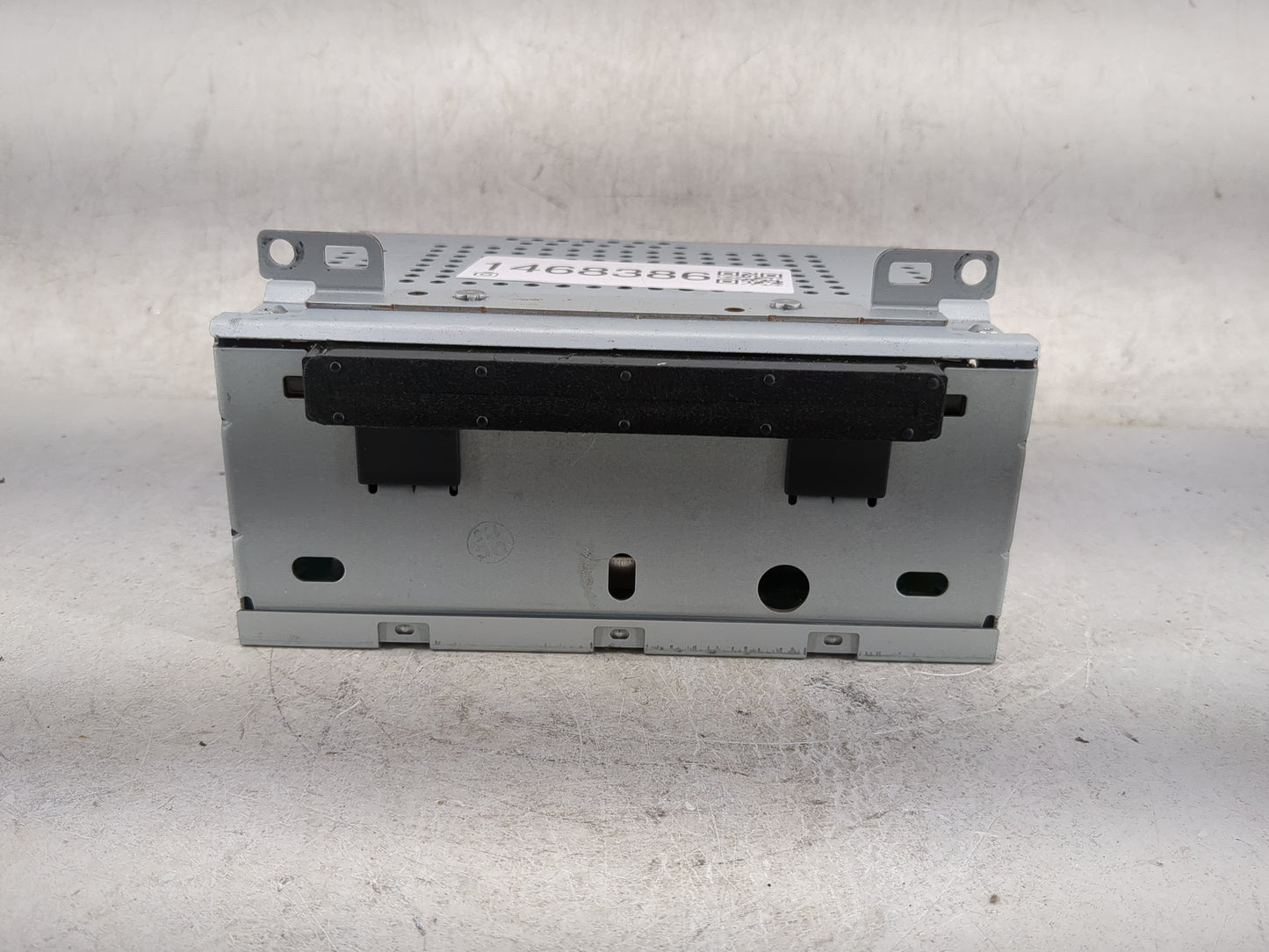 2016-2018 Ford Focus Radio AM FM Cd Player Receiver Replacement P/N:FM5T-19C107-KH Fits Fits 2016 2017 2018 OEM Used Auto Pa