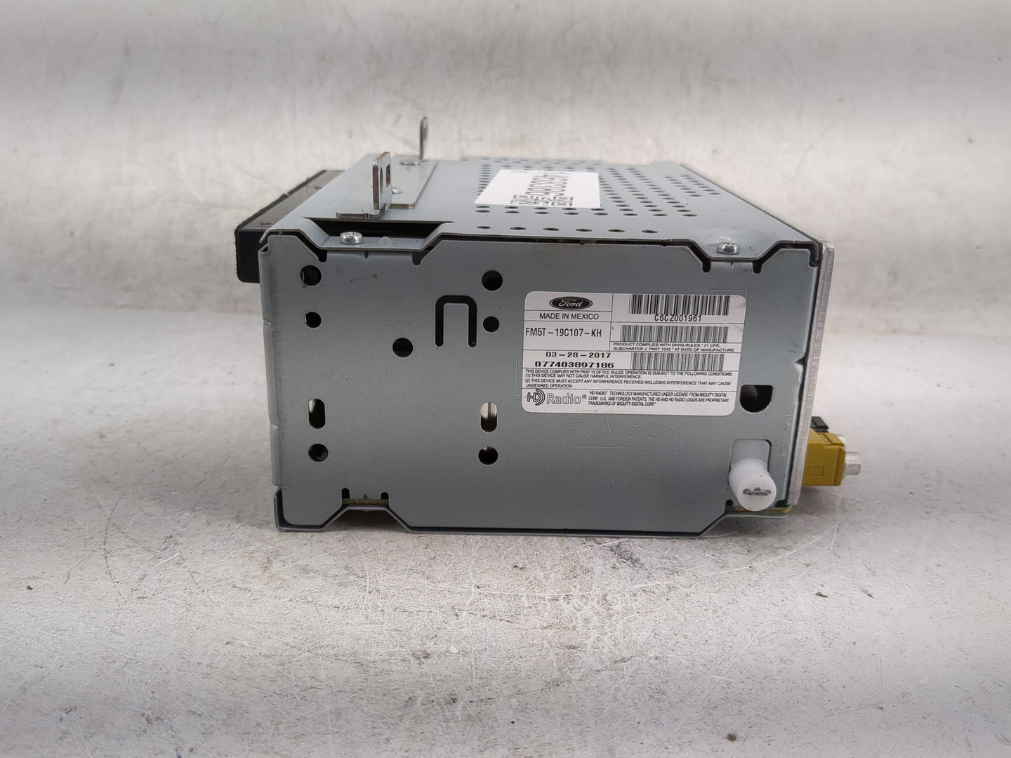 2016-2018 Ford Focus Radio AM FM Cd Player Receiver Replacement P/N:FM5T-19C107-KH Fits Fits 2016 2017 2018 OEM Used Auto Pa