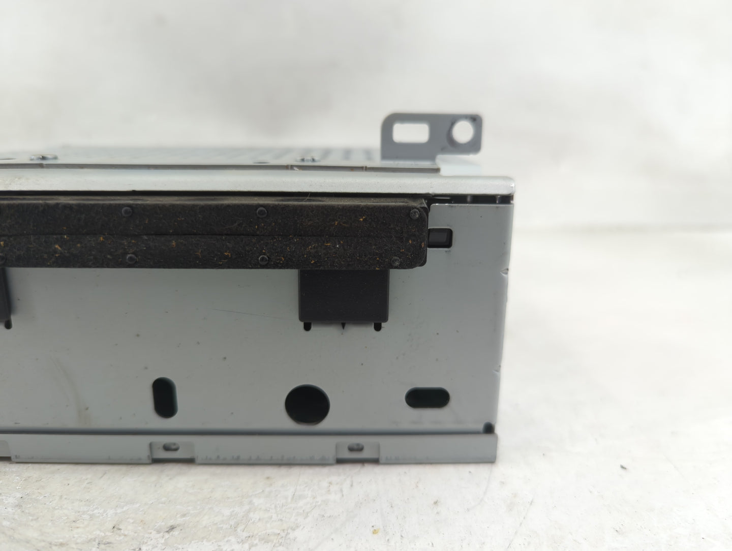 2017-2018 Ford Focus Radio AM FM Cd Player Receiver Replacement P/N:FM5T-19C107-JG C6SY225514 Fits Fits 2017 2018 OEM Used A
