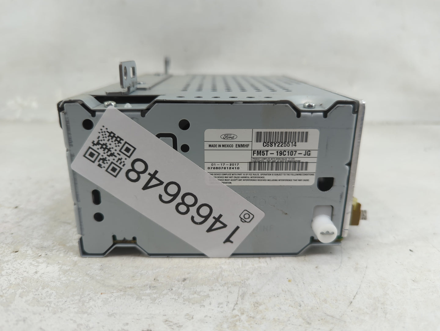 2017-2018 Ford Focus Radio AM FM Cd Player Receiver Replacement P/N:FM5T-19C107-JG C6SY225514 Fits Fits 2017 2018 OEM Used A