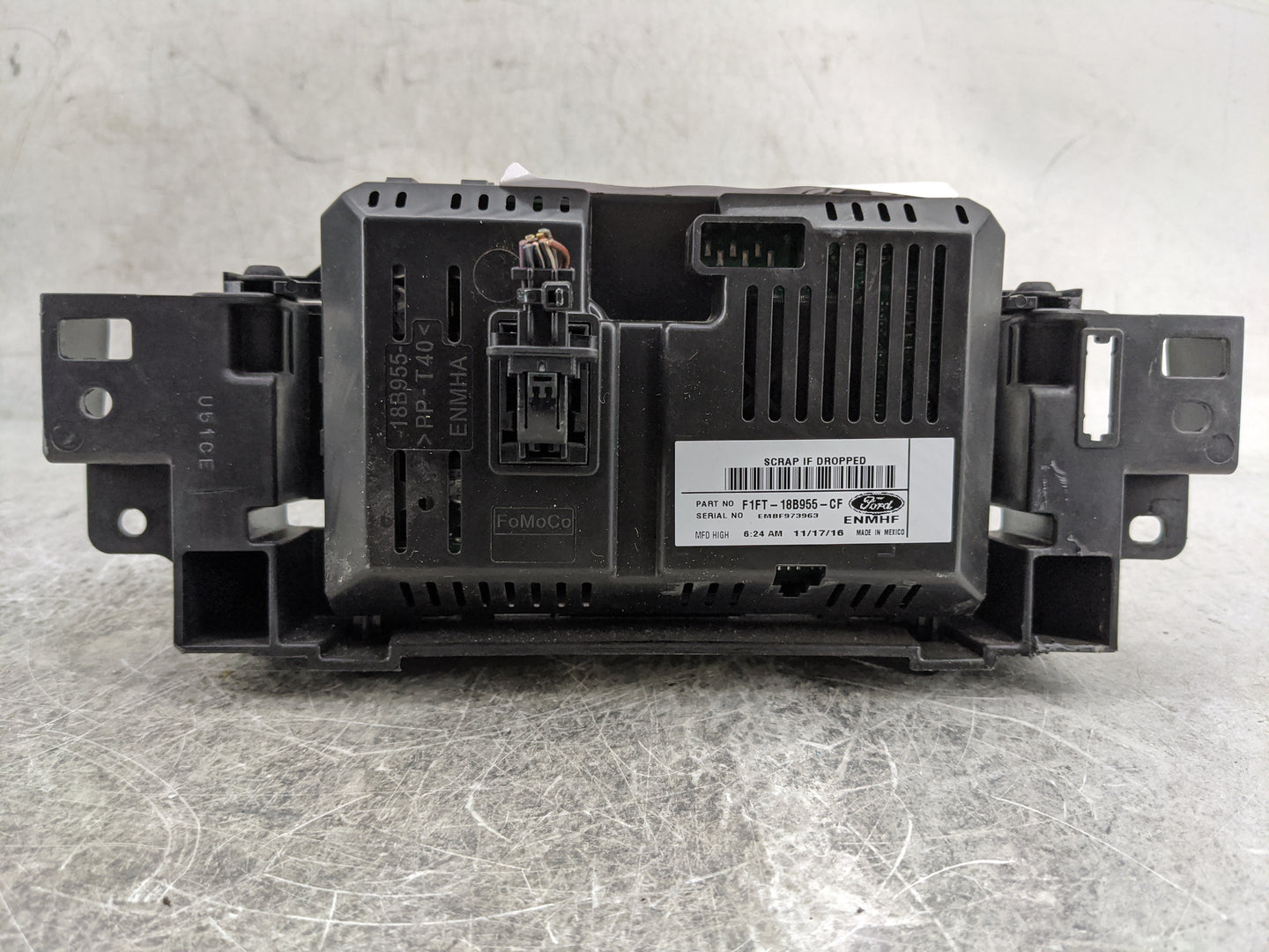 2015-2018 Ford Focus Information Display Screen 1469000 - Oemusedautoparts1.com